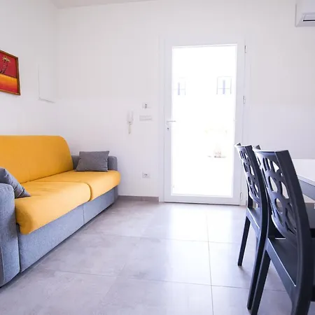 Aparthotel Donnosanto Pantanagianni *
